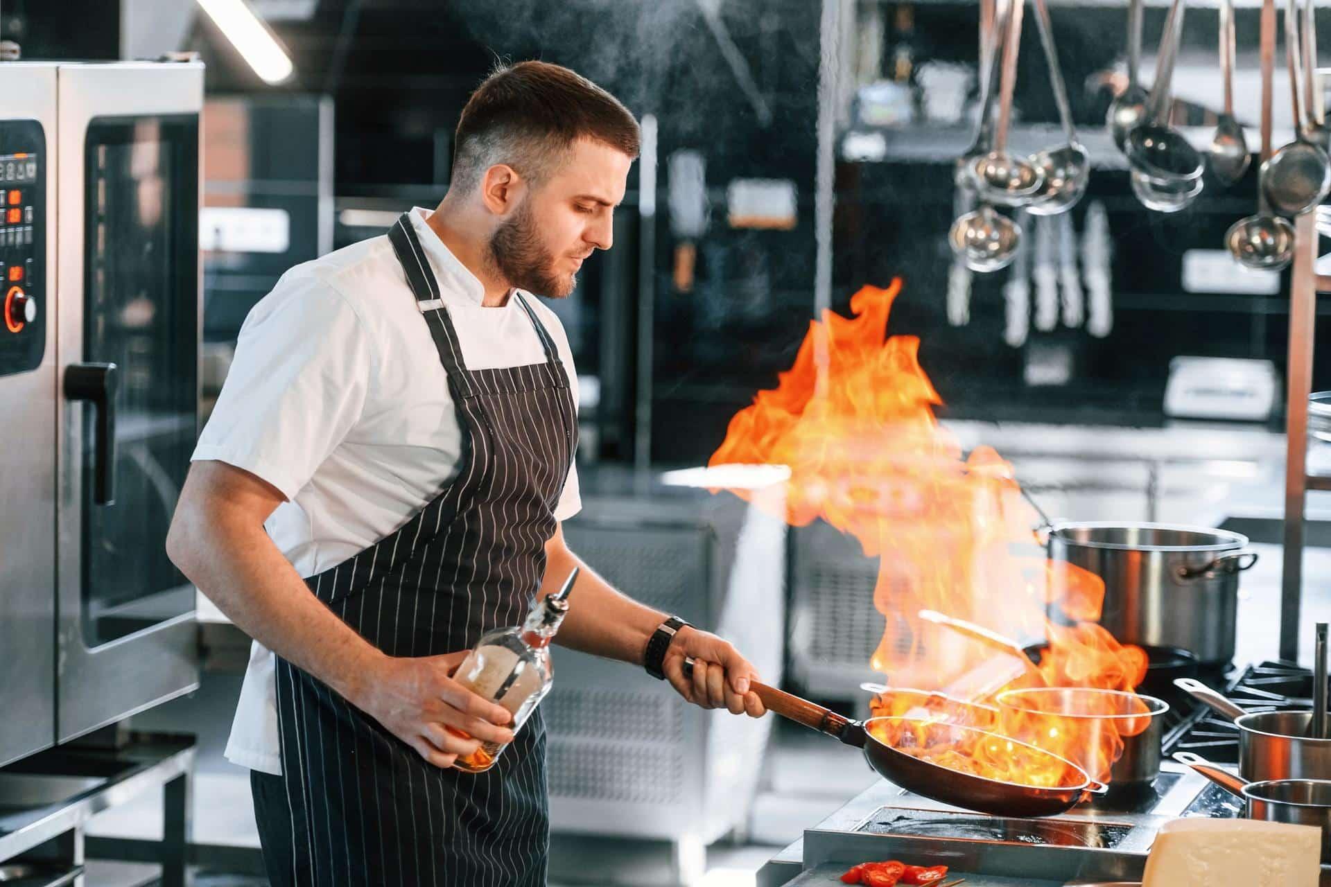 10 habilidades que todo chef debe tener - Cover Image